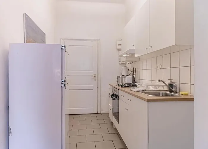 Comfy 2br Very Central, 10-min To Westbahnhof